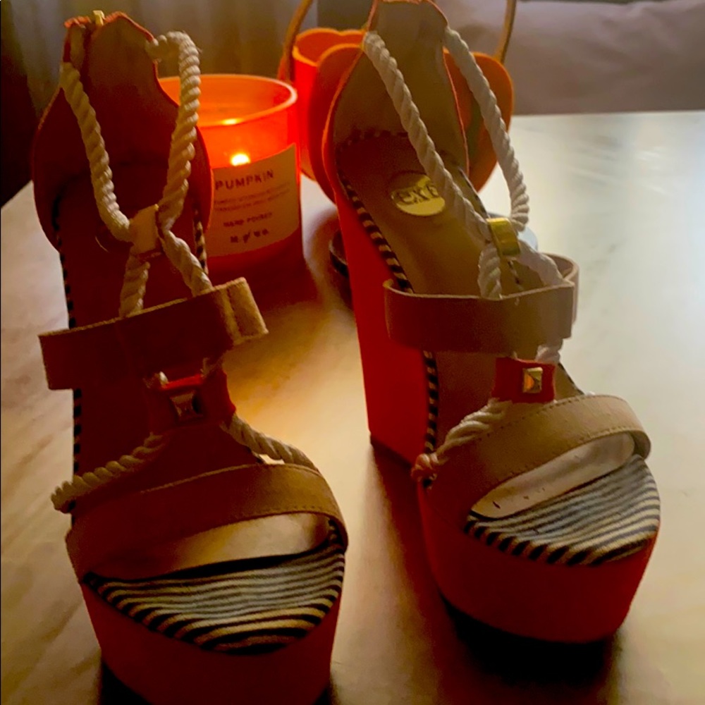 Women’s Exe Platform/ Espadrille Shoes size 36euro